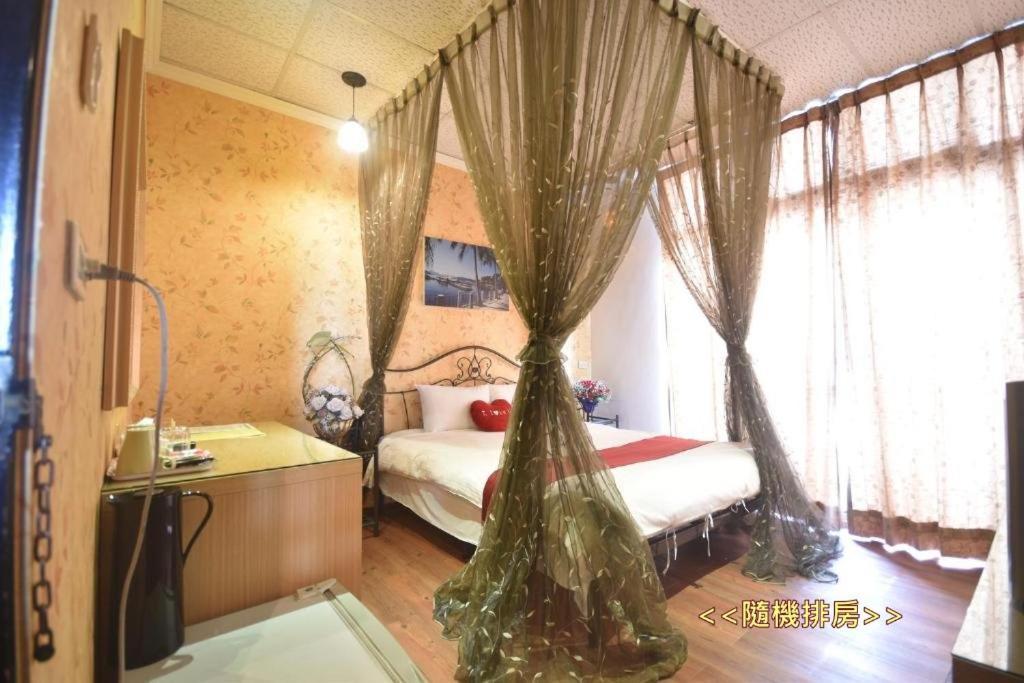 Sun Moon Love Hotel Nantou Eksteriør billede