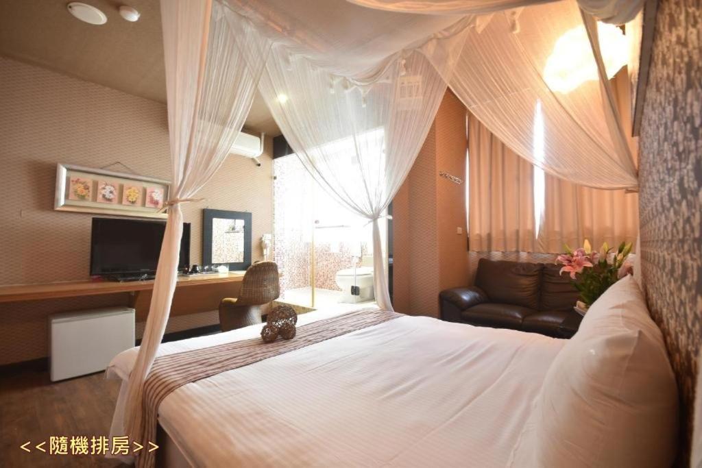 Sun Moon Love Hotel Nantou Eksteriør billede